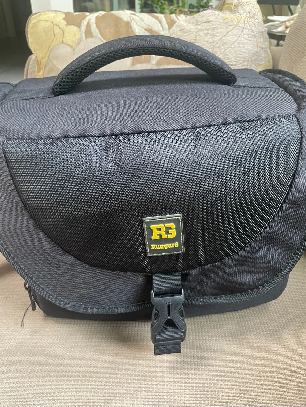 Ruggard Journey 44 DSLR Shoulder Bag